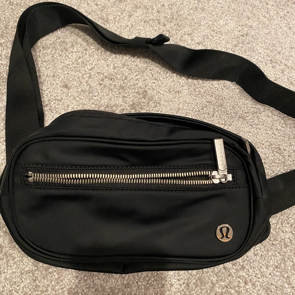 New without tags lululemon wonderlust belt bag.